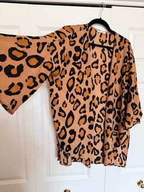 Peach Love California Leopard Print Kimono Jacket in Tan and Black